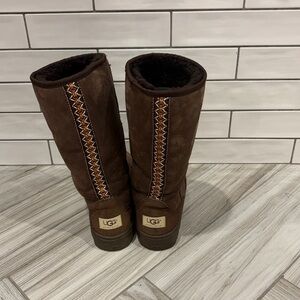 UGG Ultra Tall Revival Brown Tasman Braid